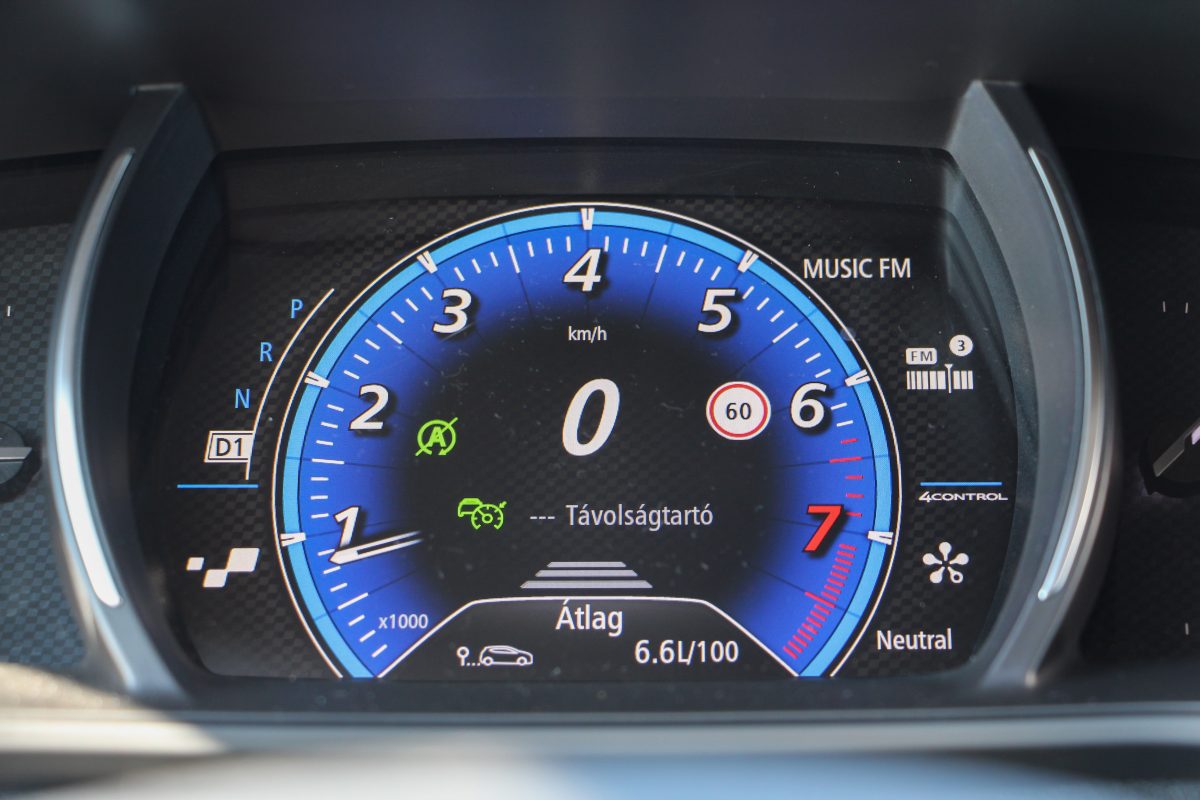 RENAULT MEGANE