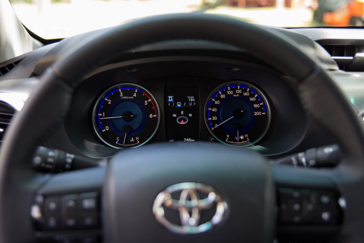 TOYOTA HI LUX