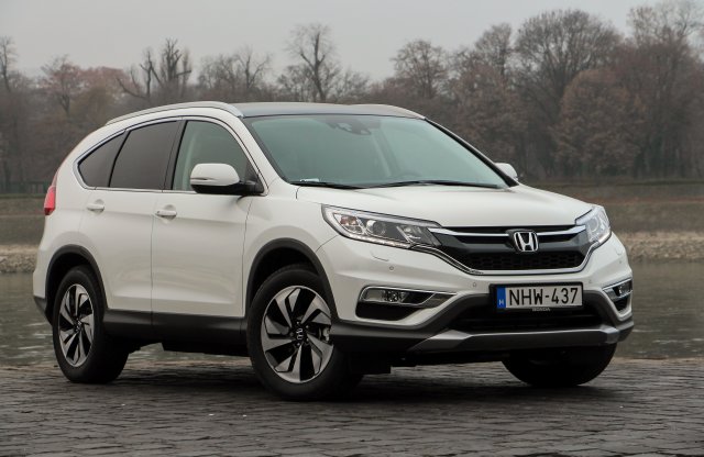 2 turbó + 9 fokozat = Honda CR-V 1.6 i-DTEC teszt