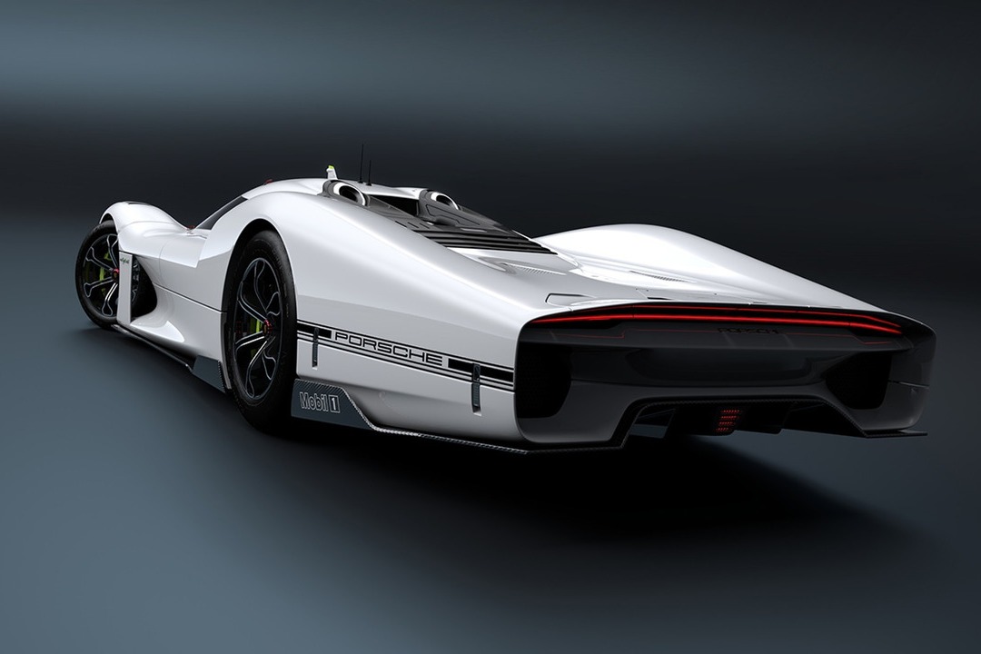 PORSCHE