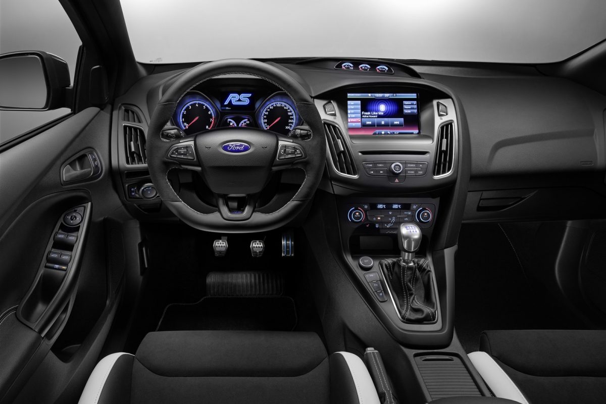 FORD FOCUS