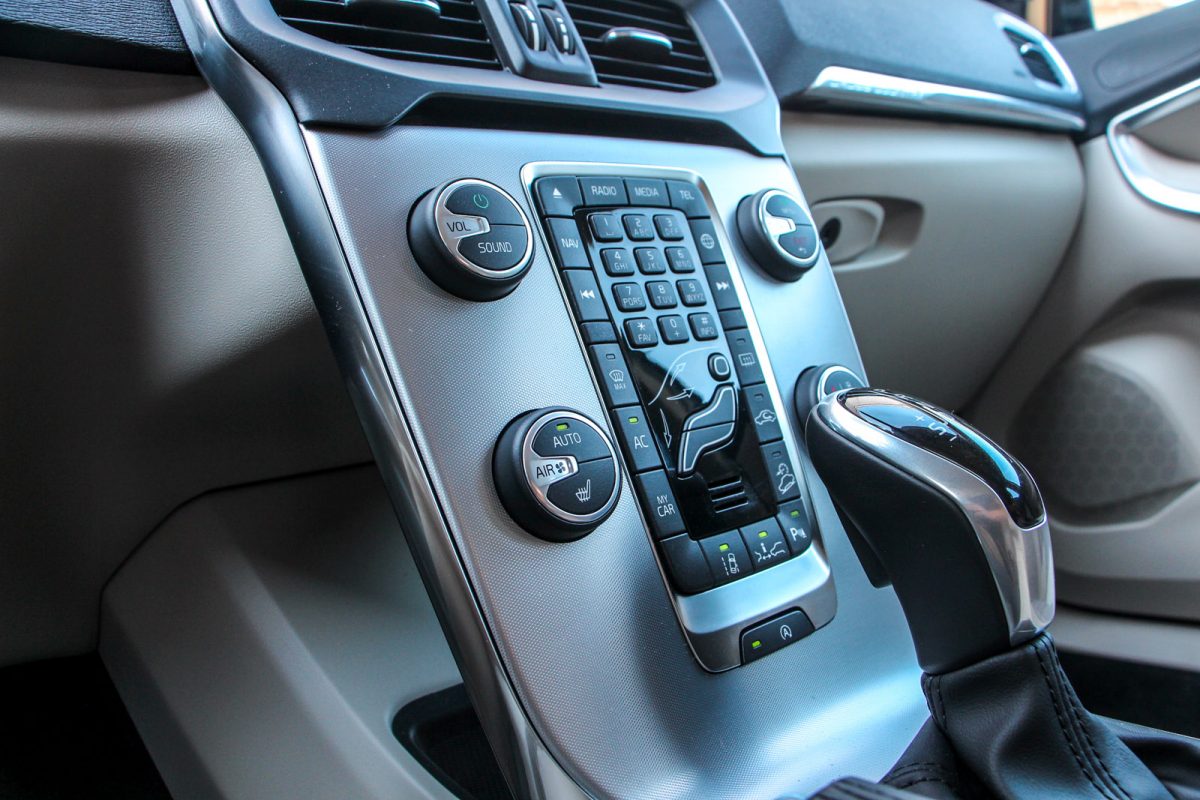 VOLVO V40