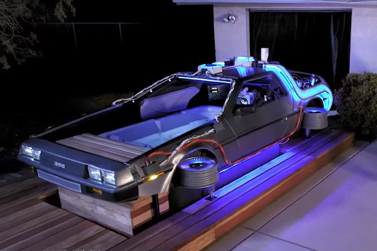 DE LOREAN DMC-12
