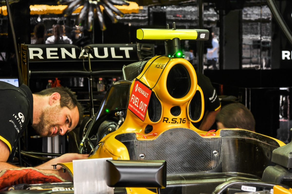 RENAULT