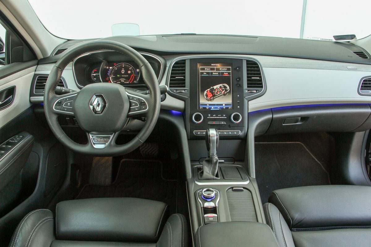 RENAULT
