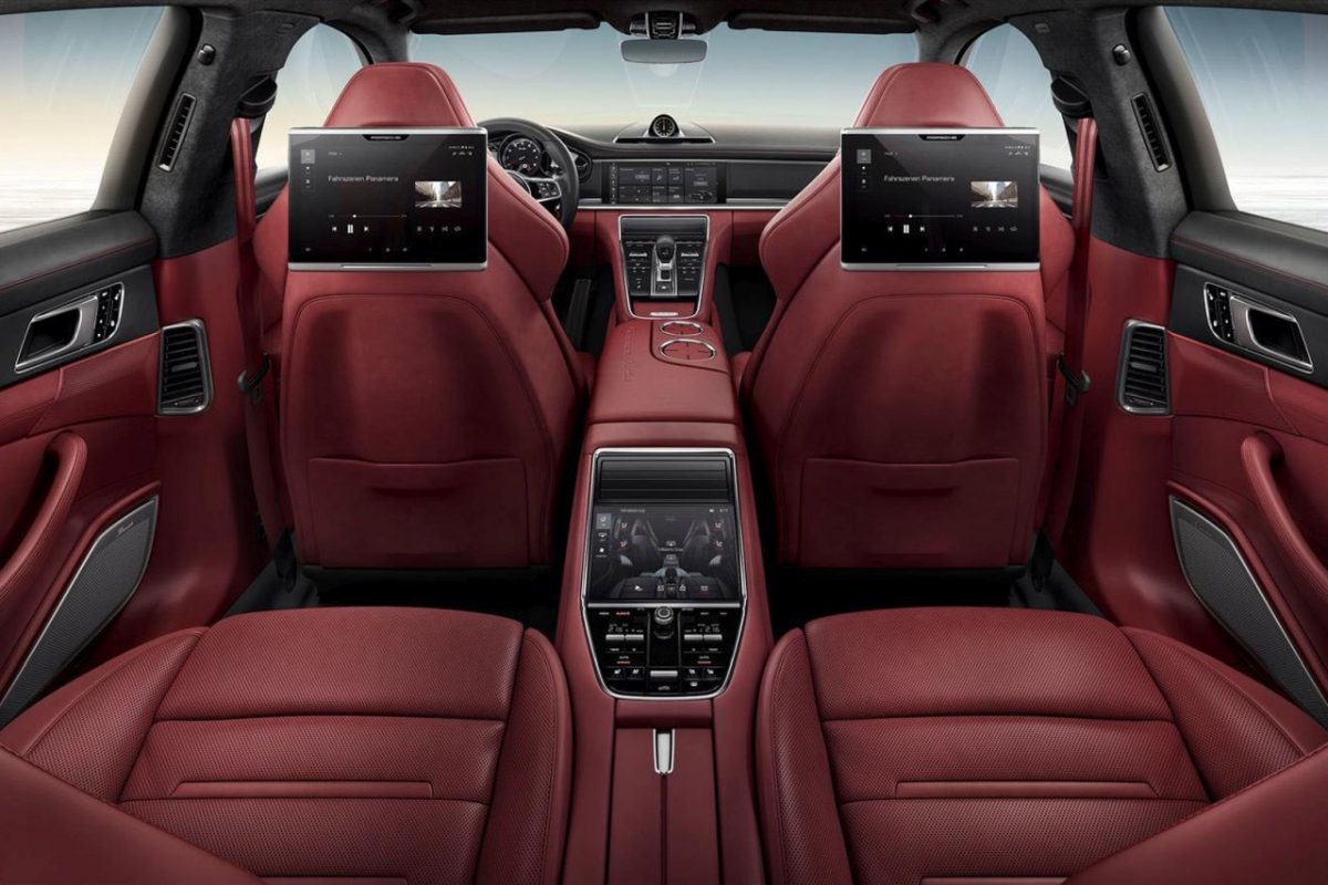 PORSCHE PANAMERA