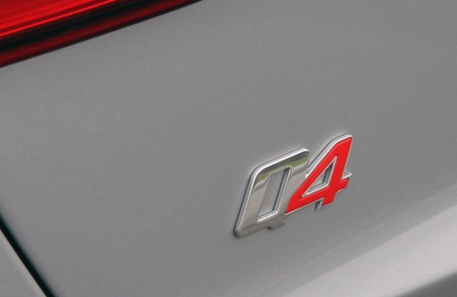 Ahogy  sejtetni lehetett: az Audié lett a  Q2 és a Q4 típusnév