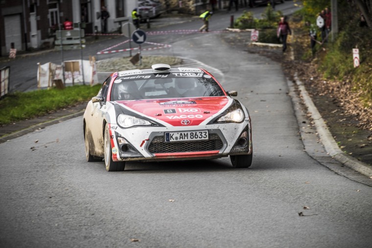 TOYOTA GT86