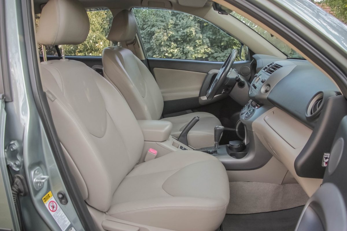 TOYOTA RAV 4