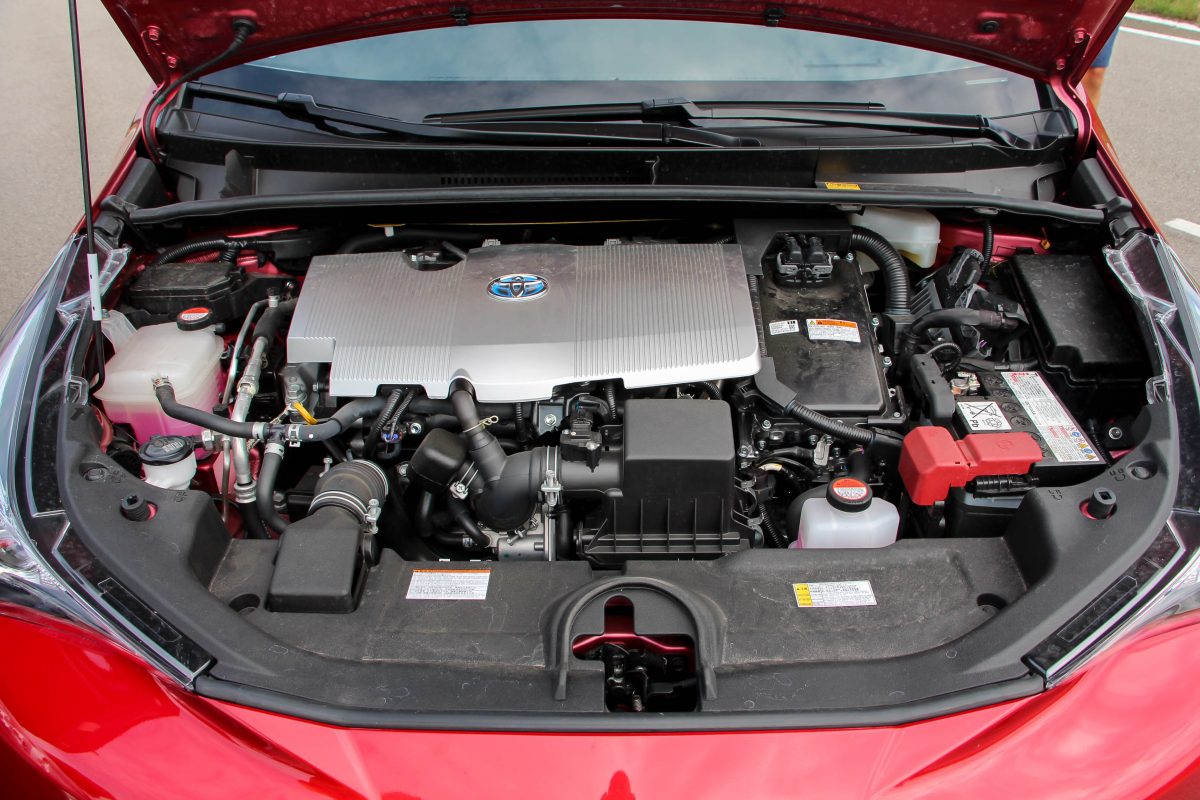 TOYOTA PRIUS