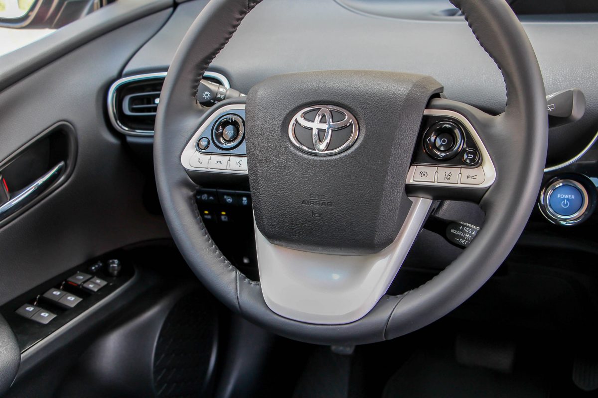 TOYOTA PRIUS