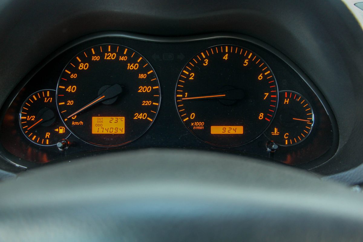 TOYOTA AVENSIS