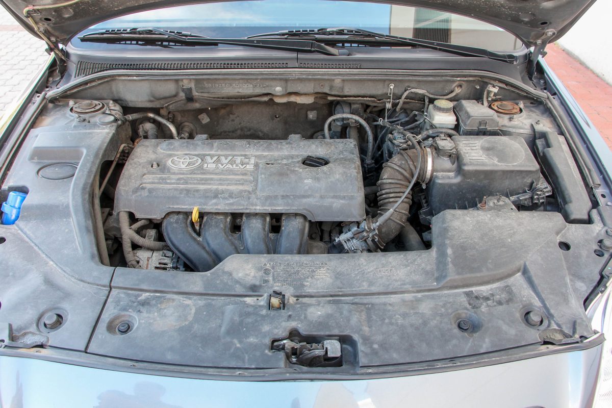TOYOTA AVENSIS