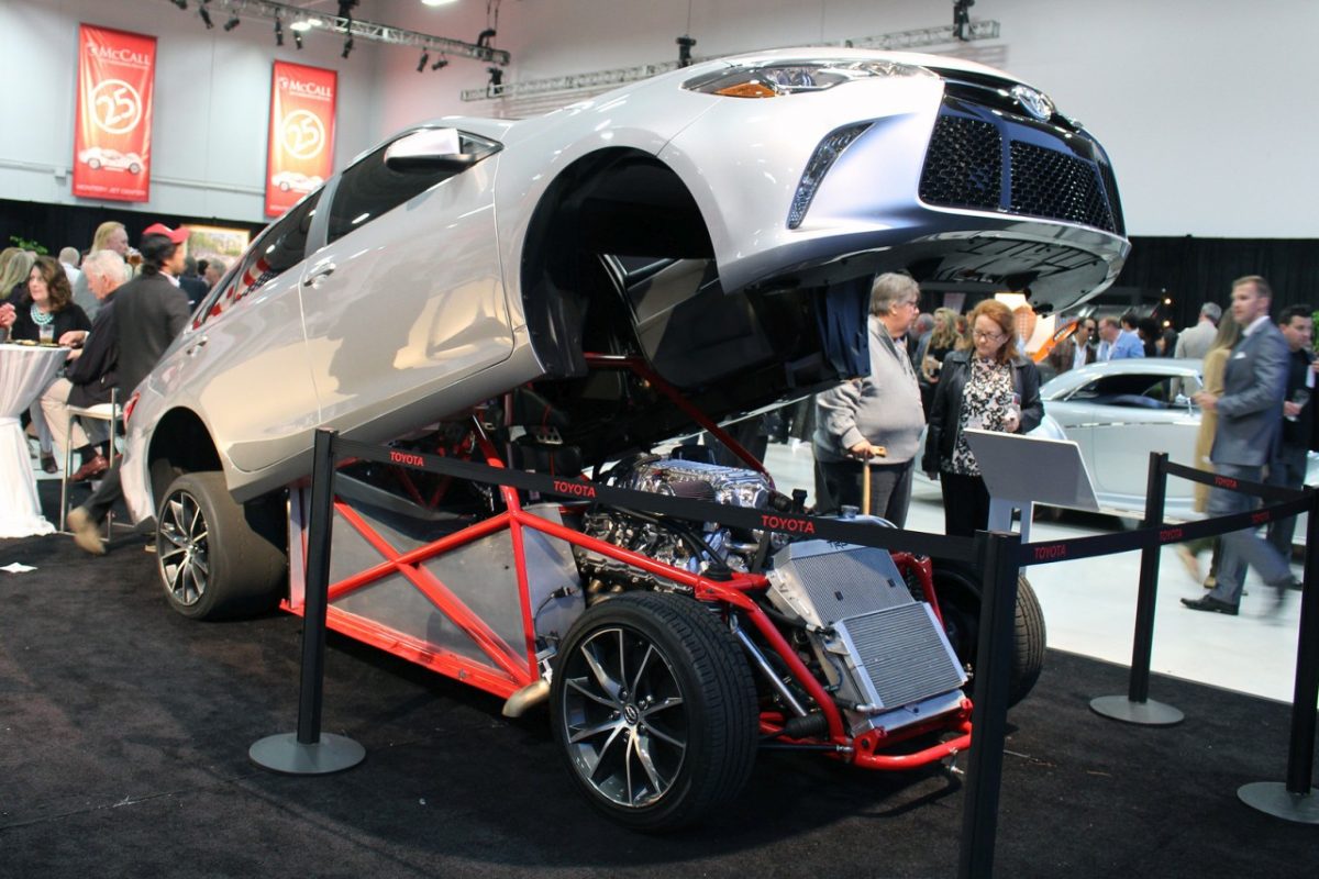 TOYOTA CAMRY