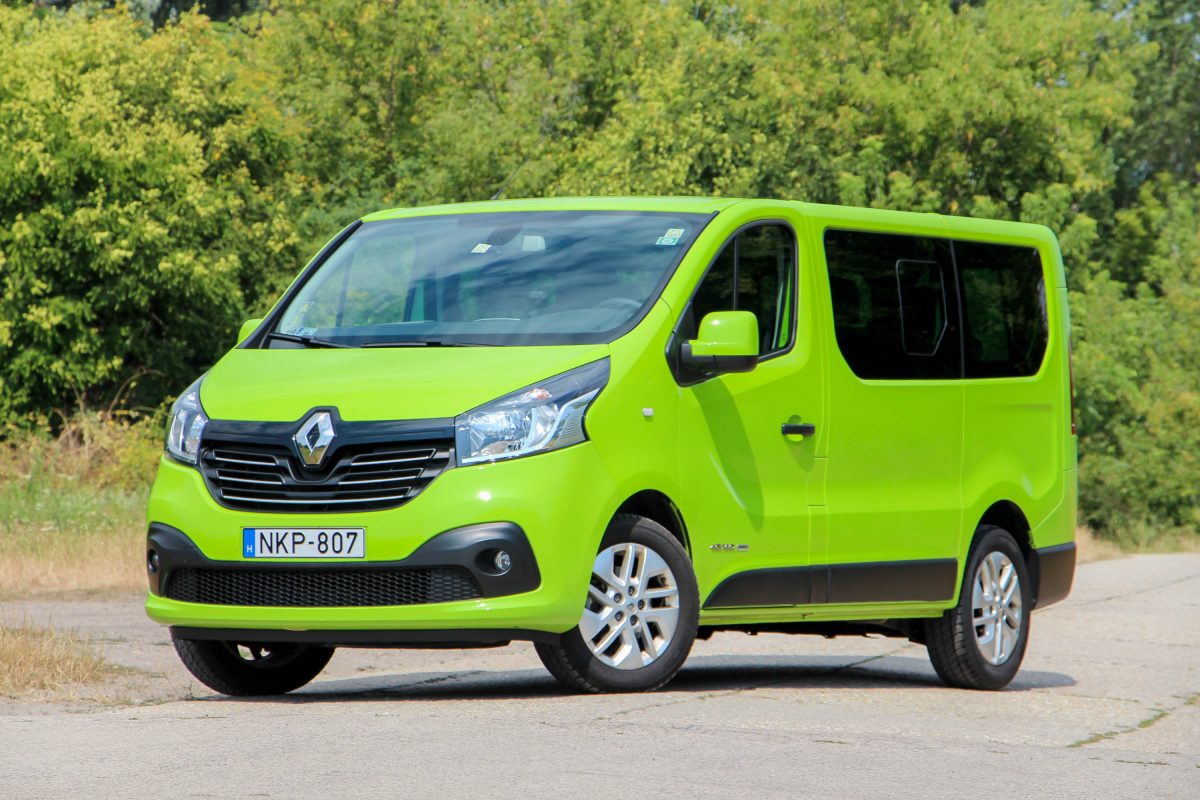 RENAULT TRAFIC