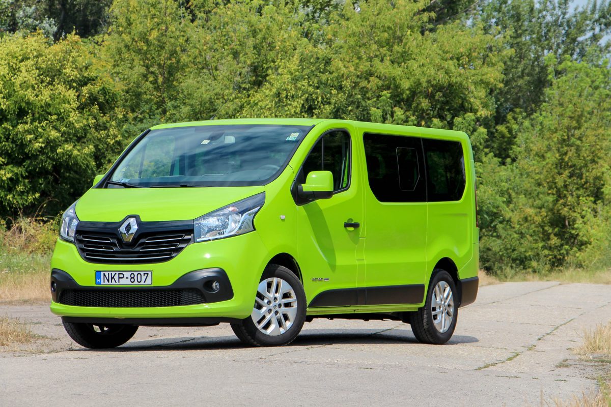 RENAULT TRAFIC