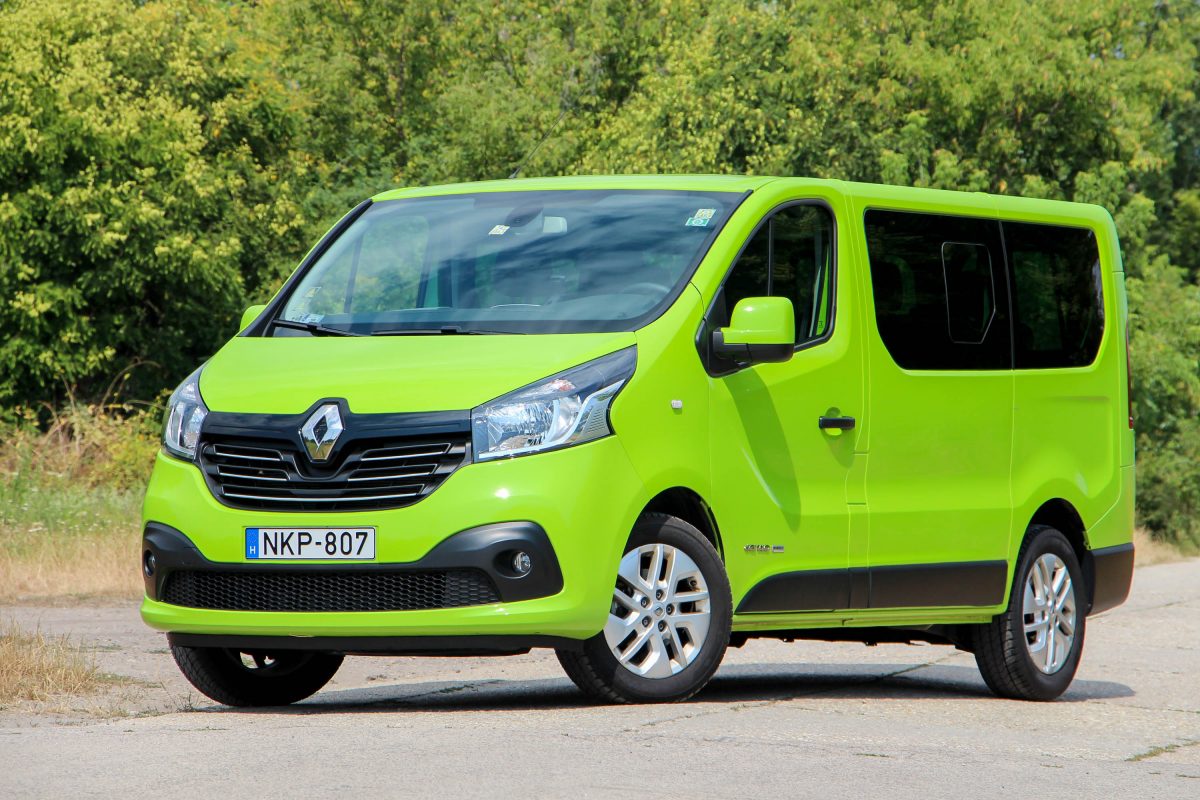 RENAULT TRAFIC