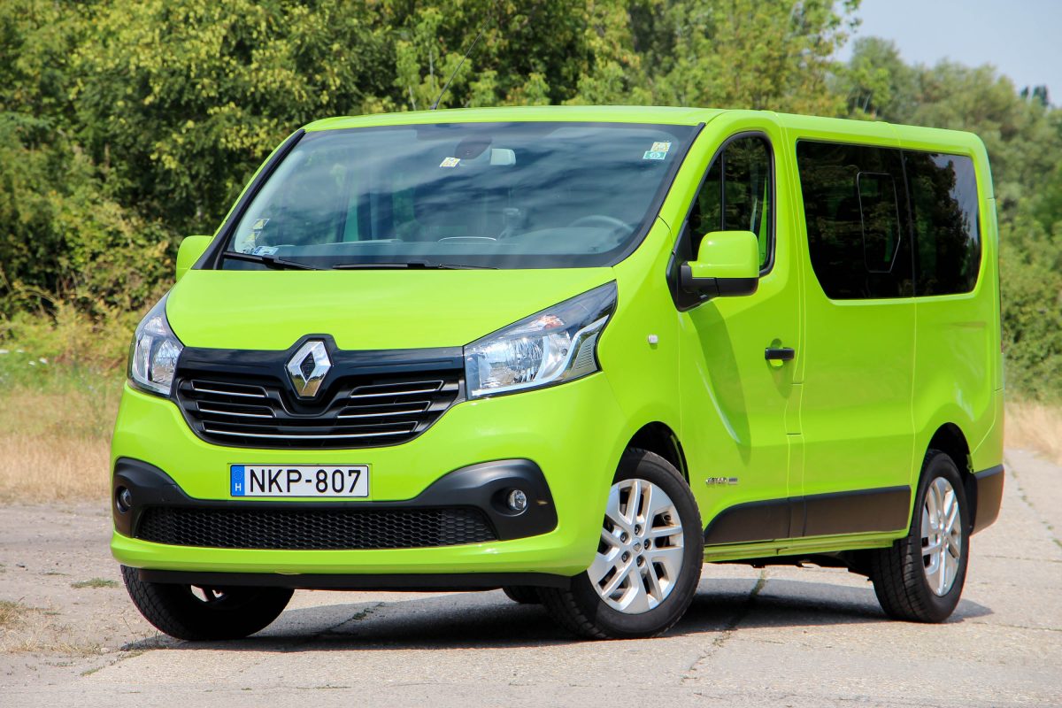 RENAULT TRAFIC