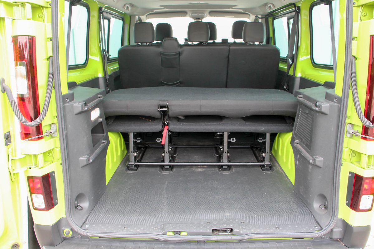 RENAULT TRAFIC
