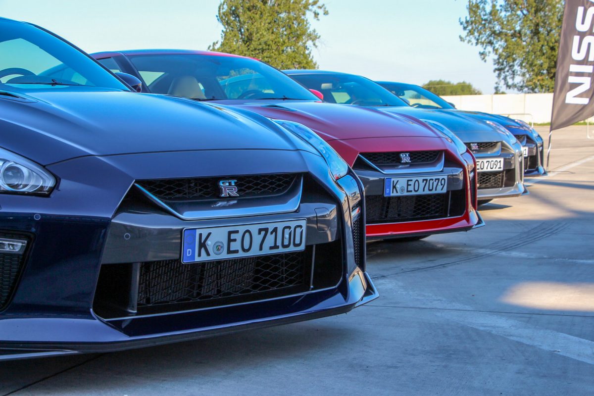 NISSAN GT-R
