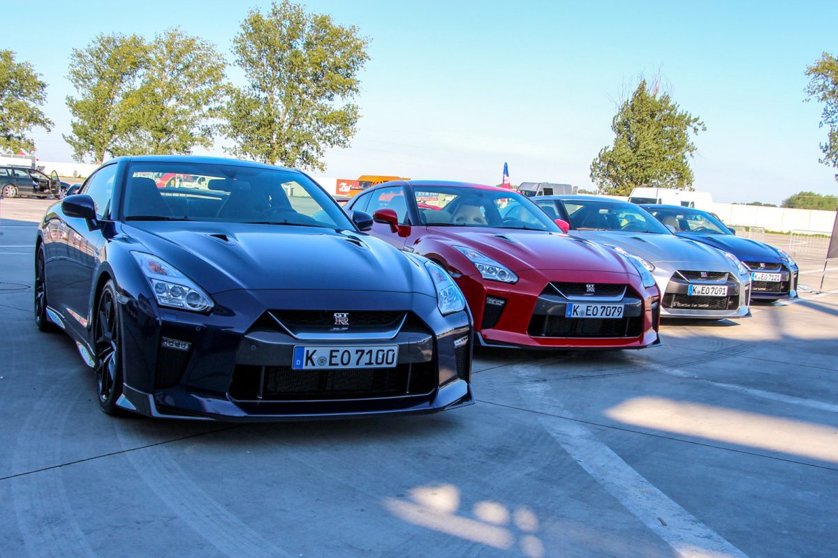 NISSAN GT-R