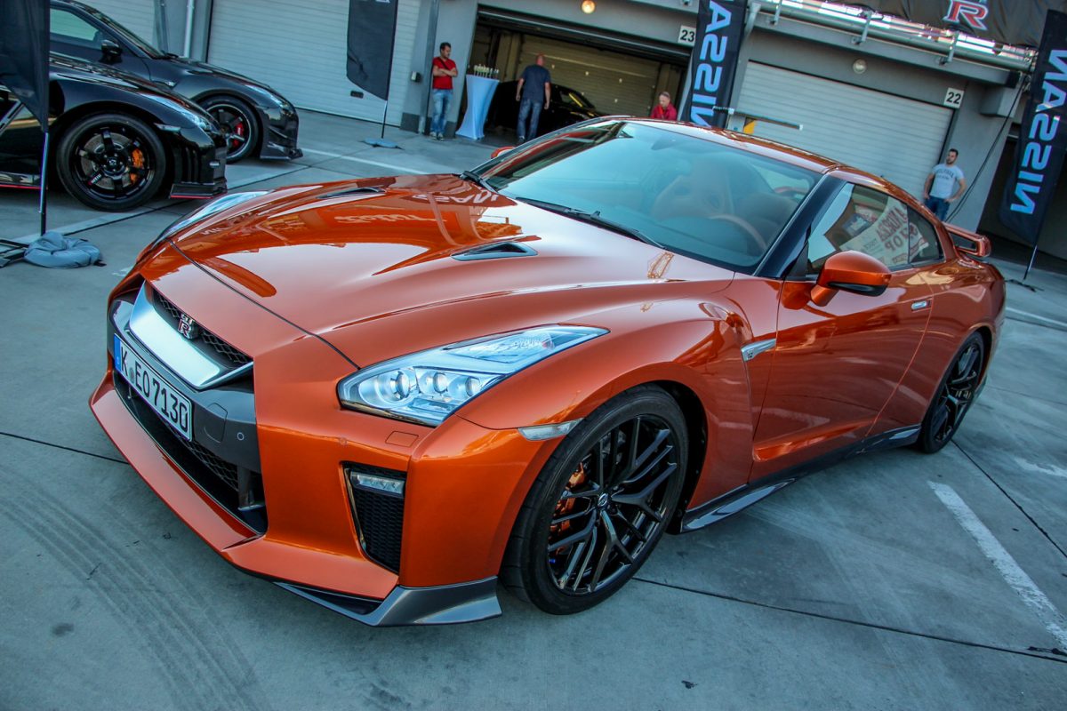 NISSAN GT-R