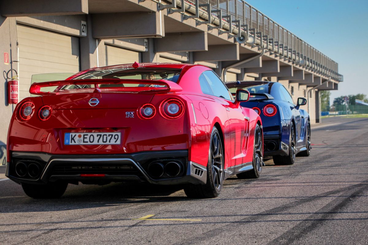 NISSAN GT-R