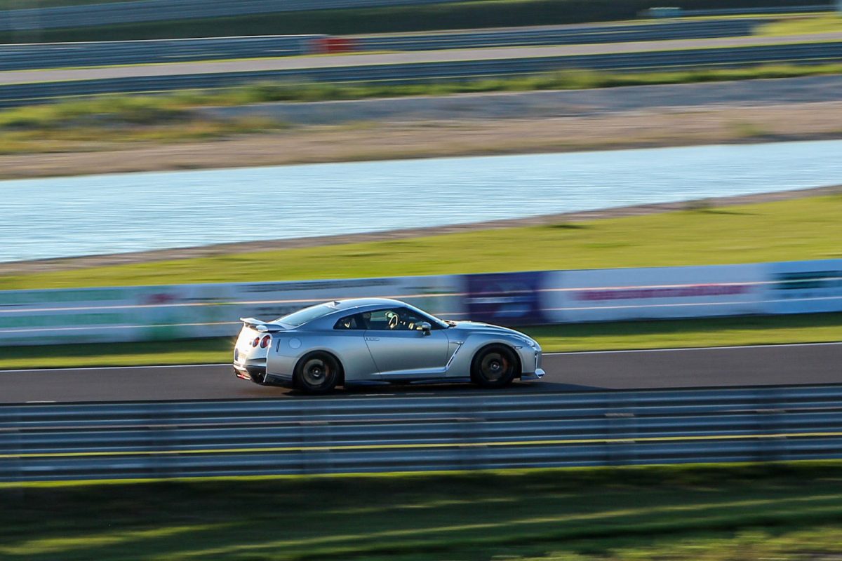 NISSAN GT-R