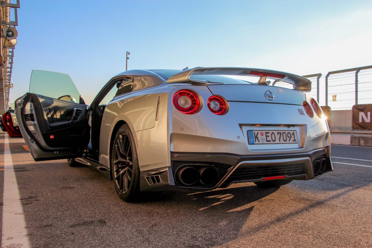 NISSAN GT-R