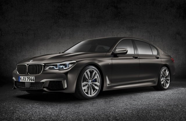 Nem M7, de majdnem - itt a BMW M760Li xDrive