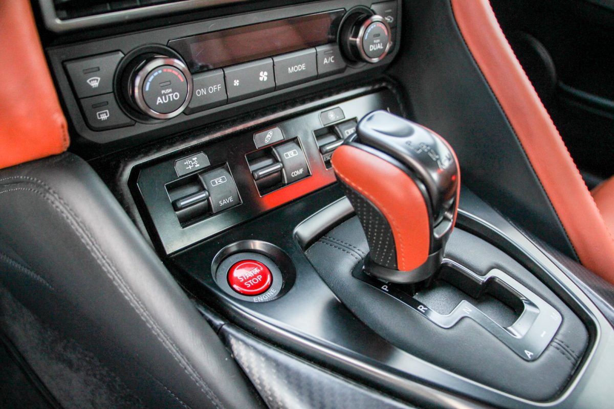 NISSAN GT-R