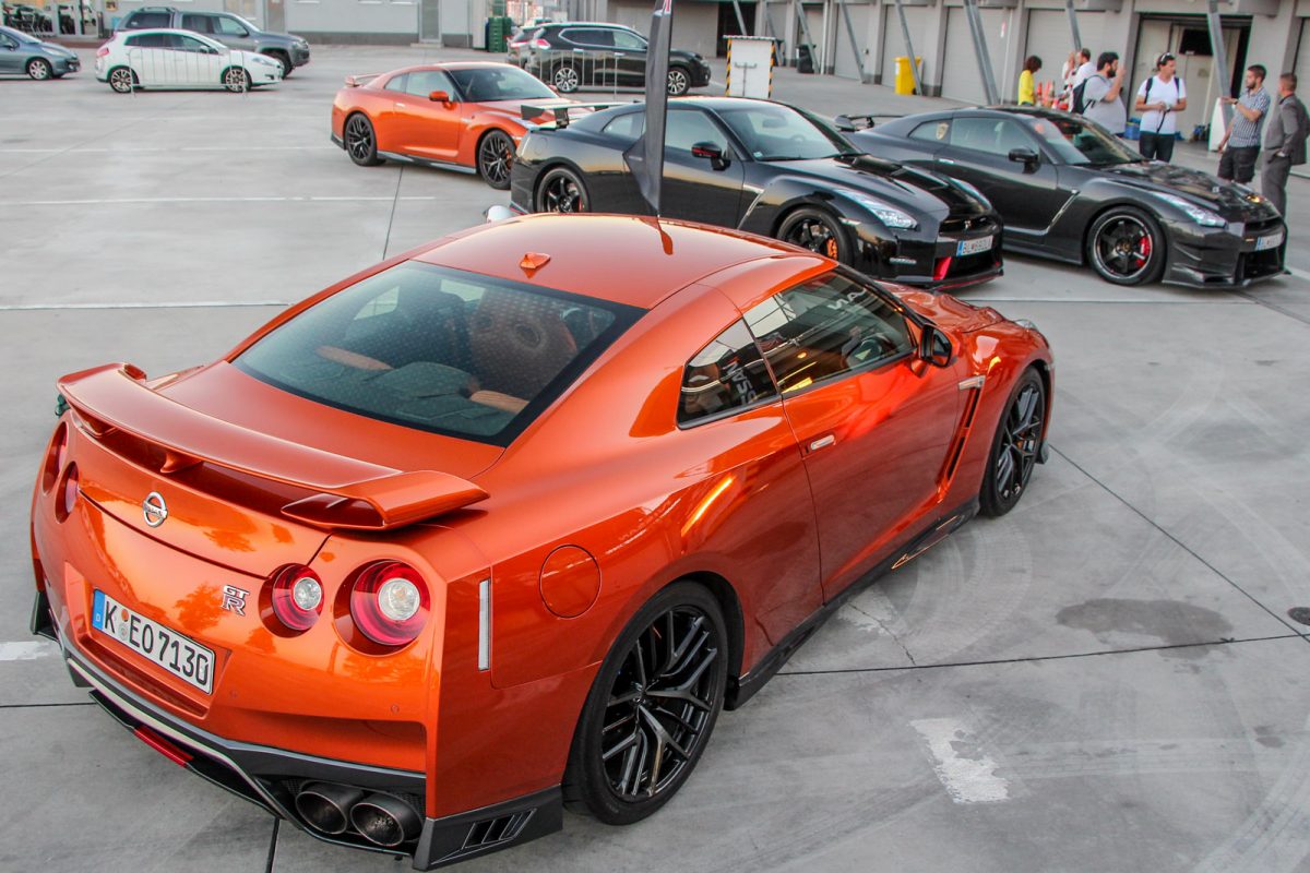 NISSAN GT-R