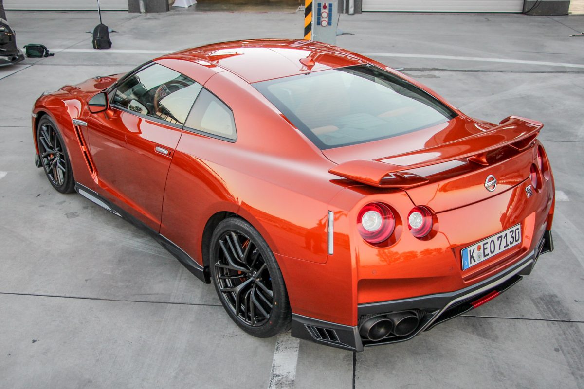 NISSAN GT-R