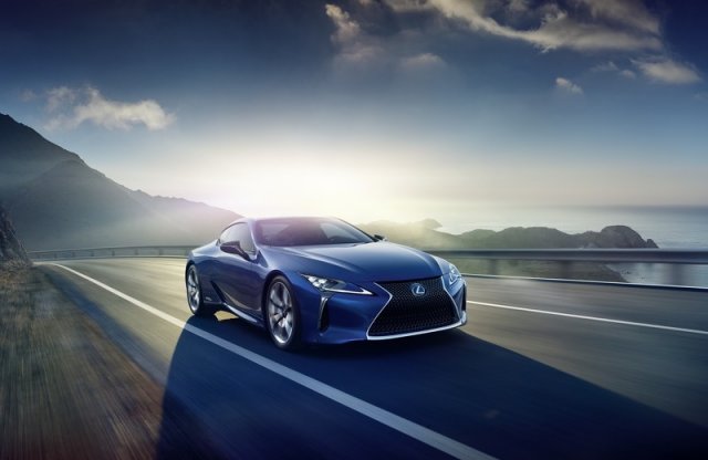 Hivatalos: itt a Lexus LC 500h