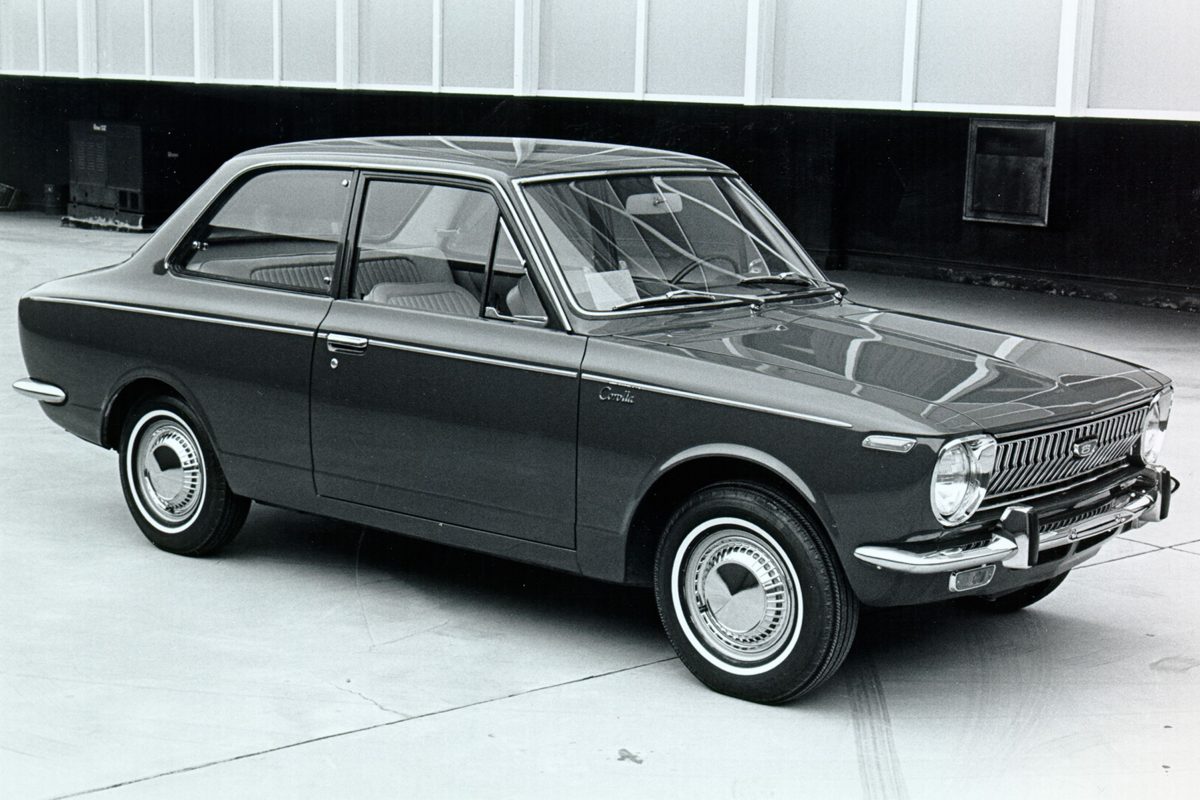 TOYOTA COROLLA
