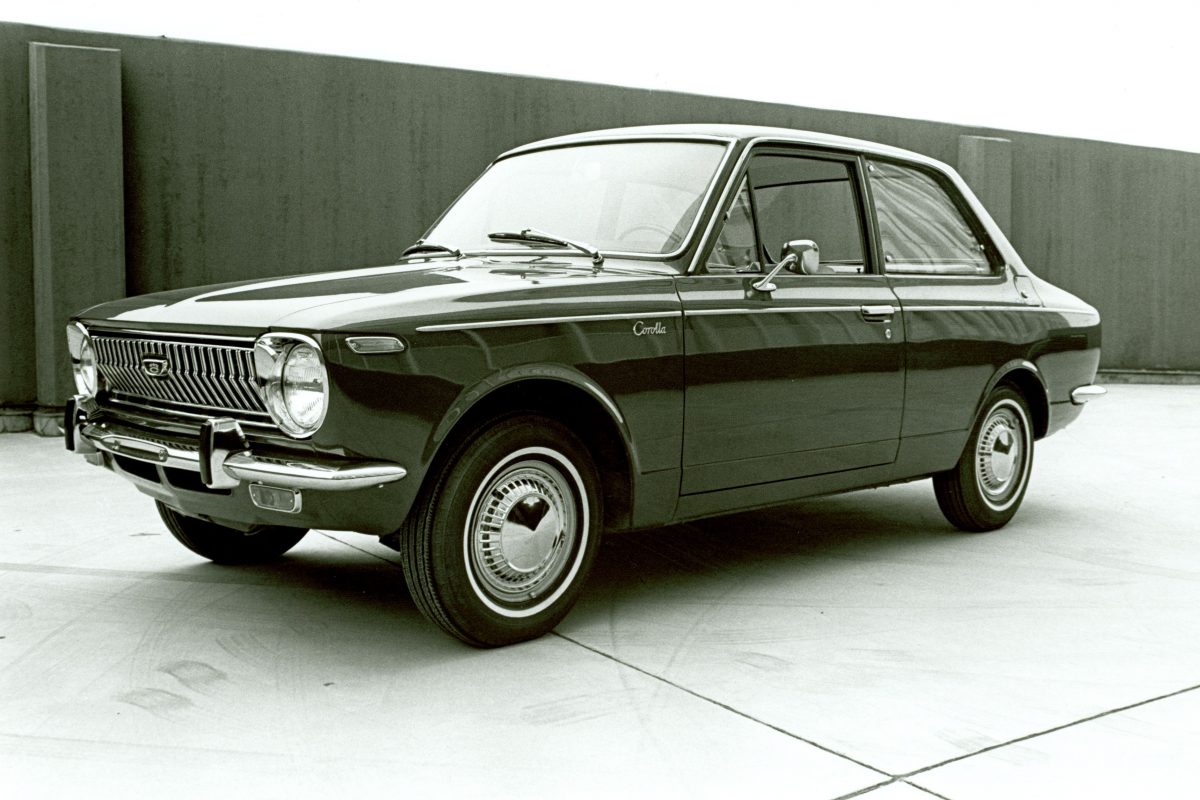 TOYOTA COROLLA
