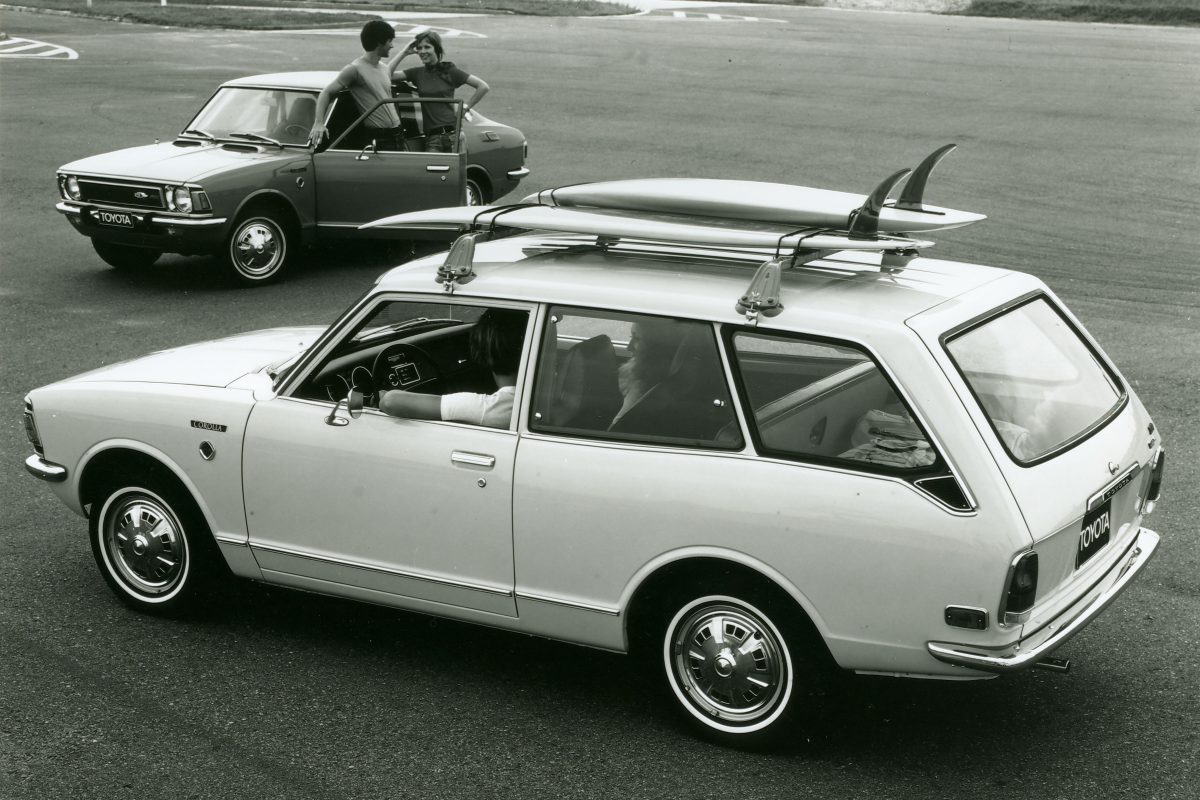 TOYOTA COROLLA