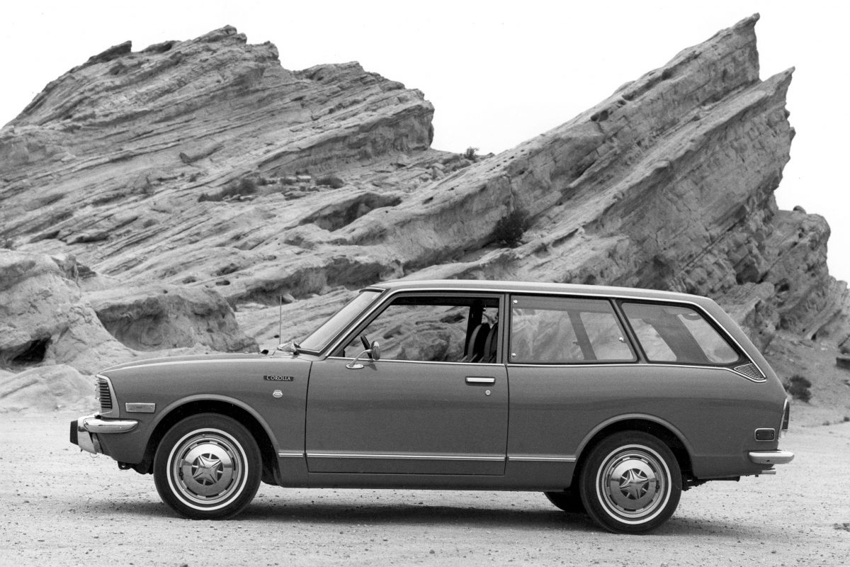 TOYOTA COROLLA