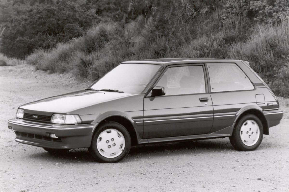 TOYOTA COROLLA