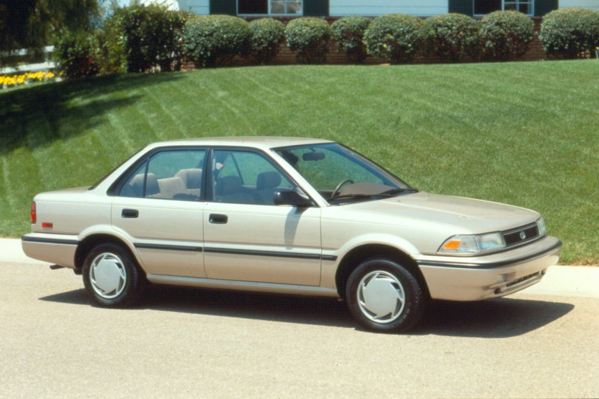 TOYOTA COROLLA