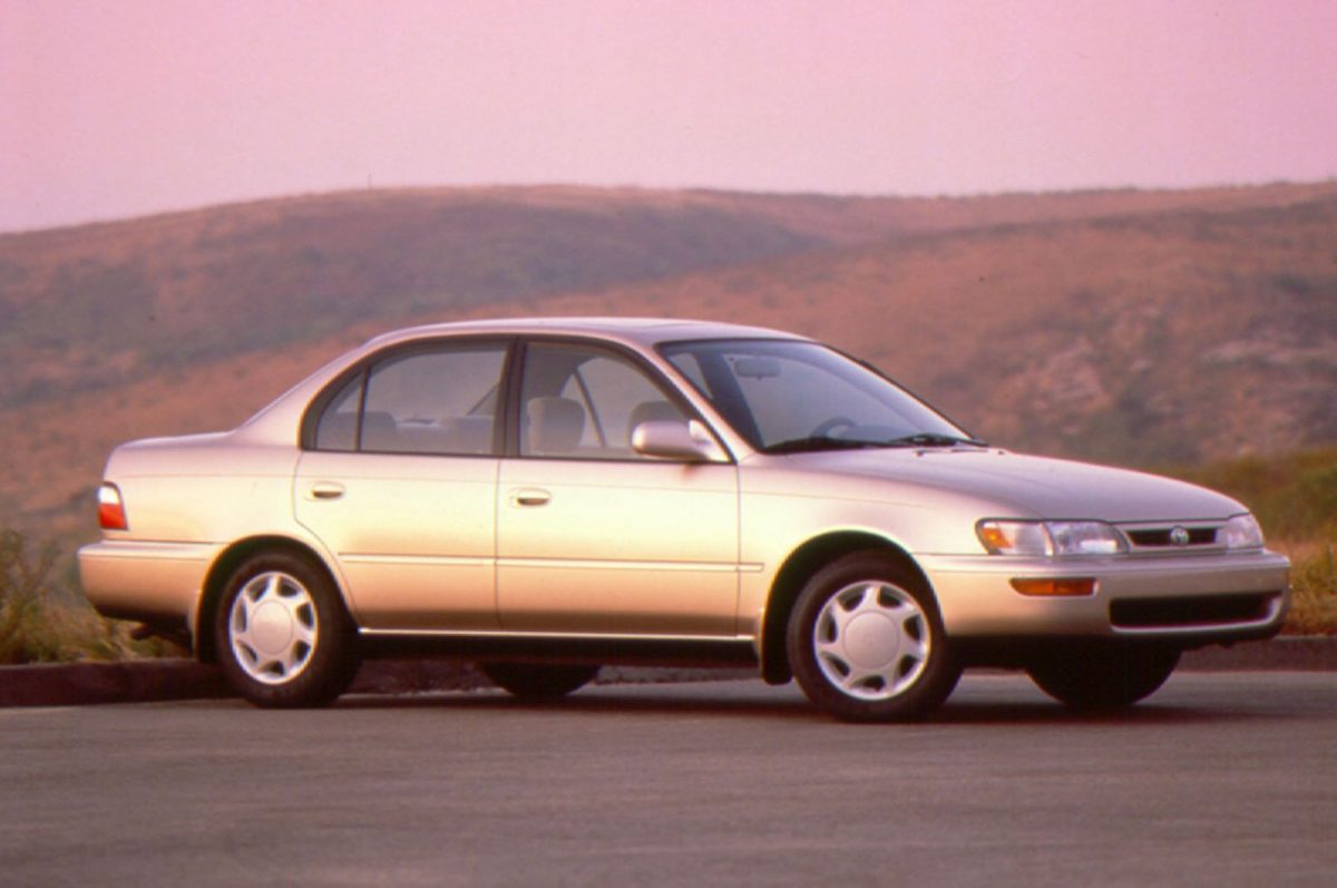 TOYOTA COROLLA