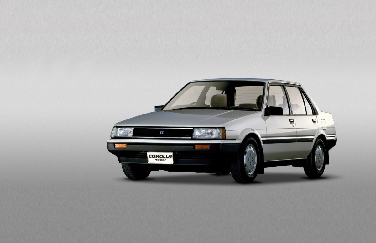 TOYOTA COROLLA