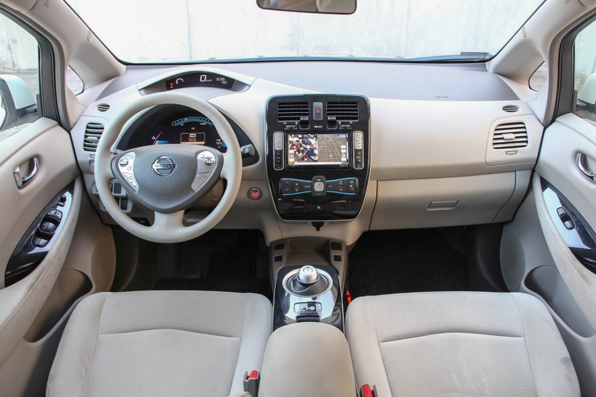 NISSAN LEAF