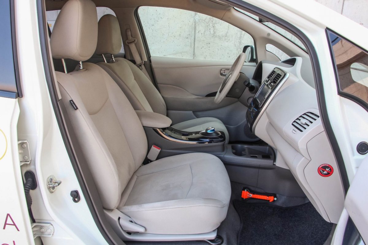 NISSAN LEAF