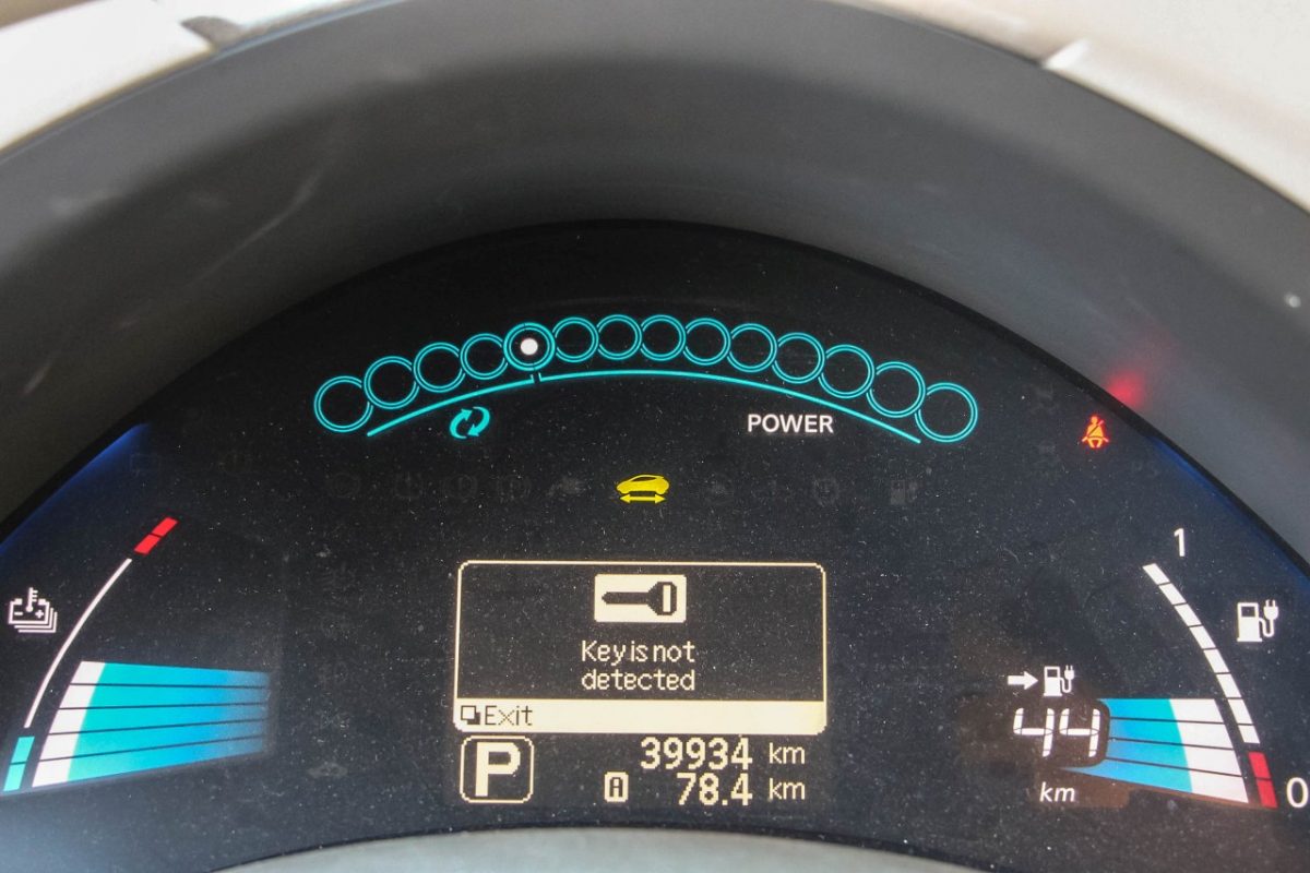 NISSAN LEAF