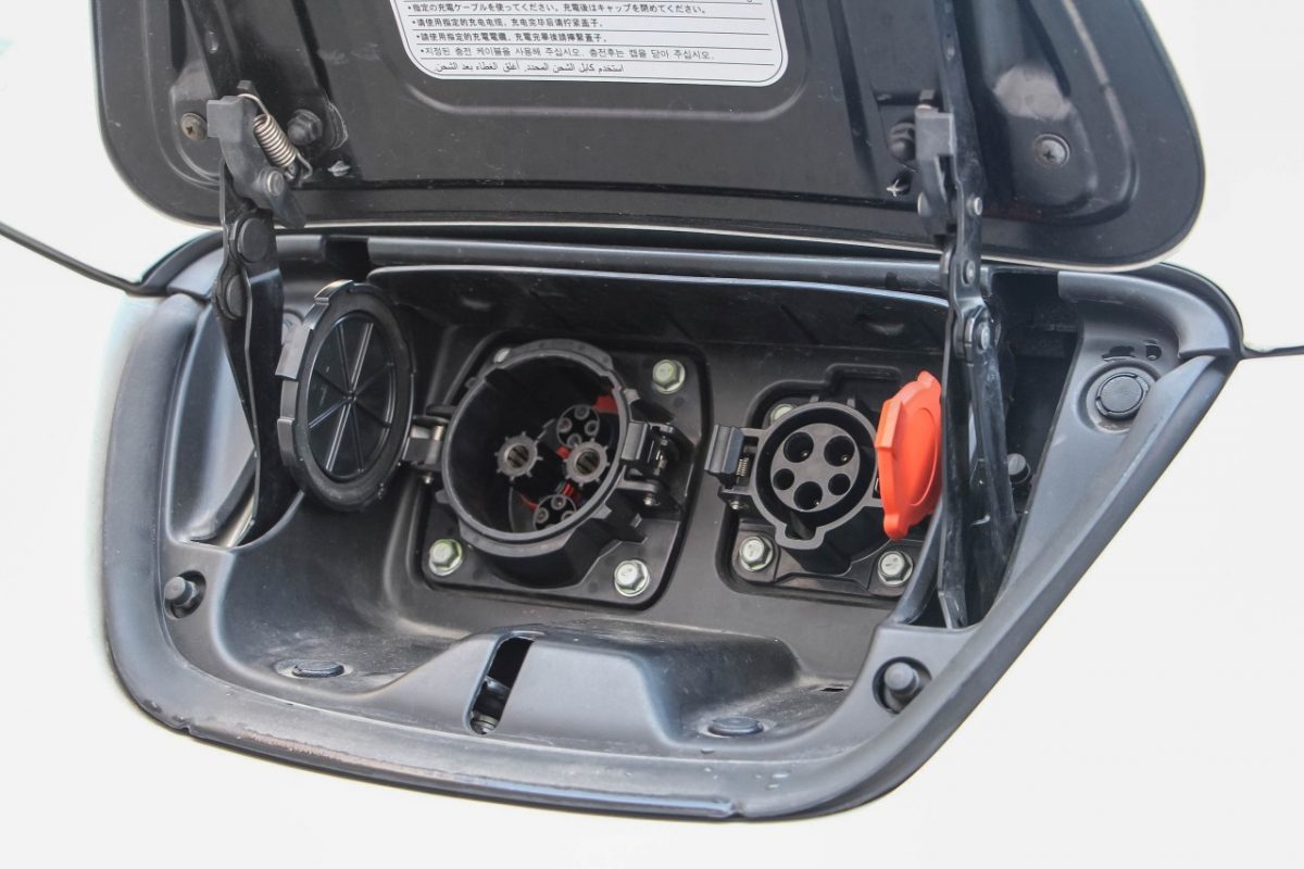 NISSAN LEAF