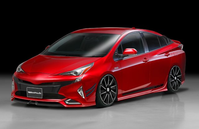 Agresszív arcot kapott a Toyota Prius - nem a gyárból
