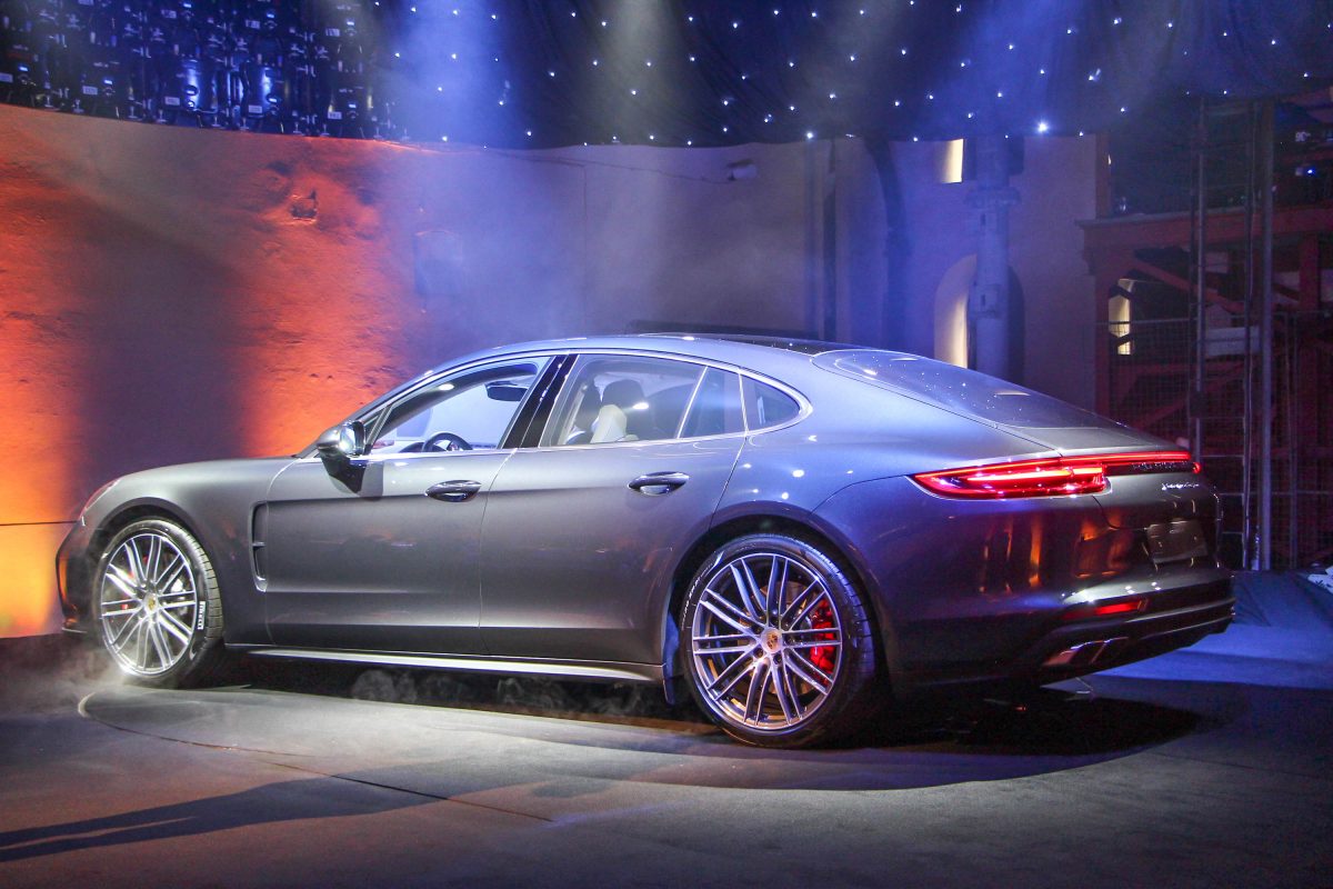 PORSCHE PANAMERA