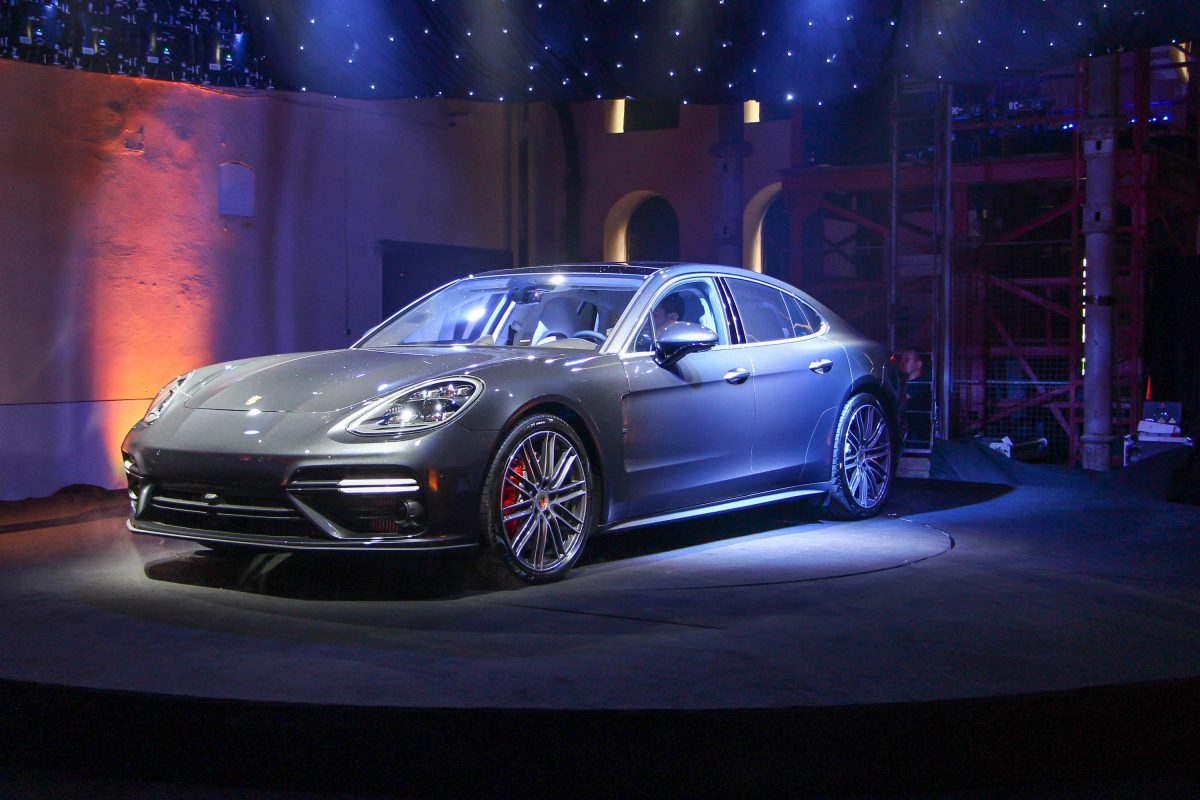 PORSCHE PANAMERA