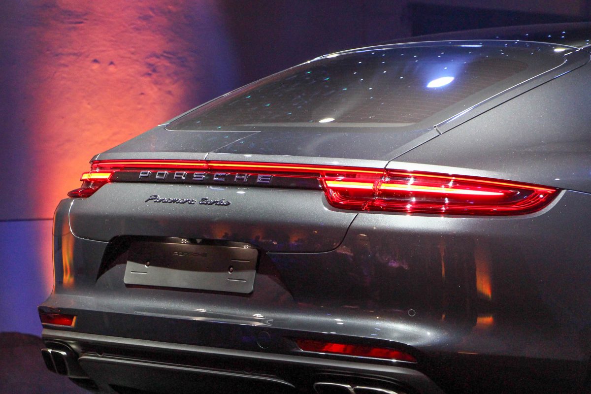 PORSCHE PANAMERA